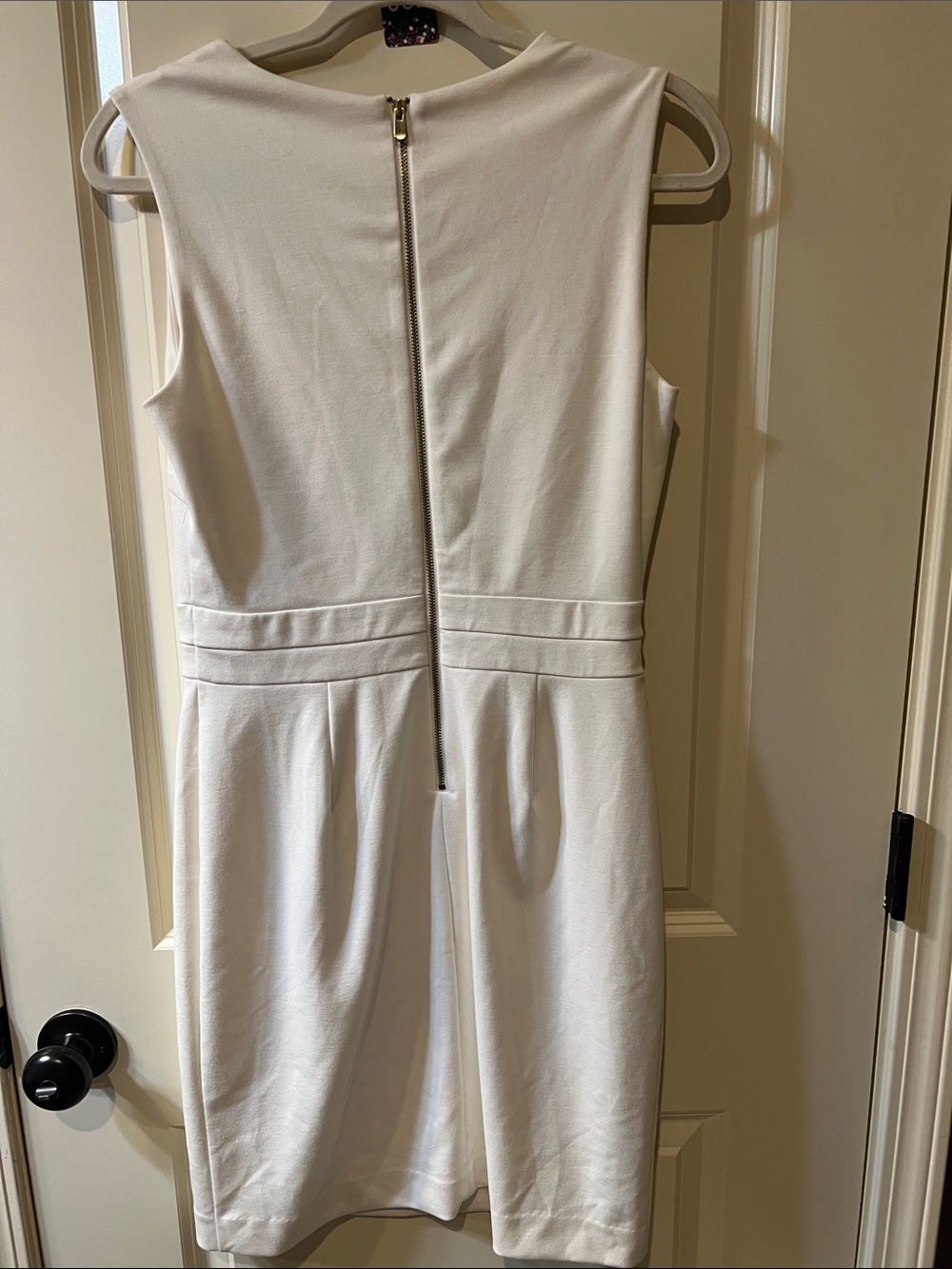 Banana Republic Cream Sleeveless Sheath Dress with Double Waistband H239 - Picture 5 of 7